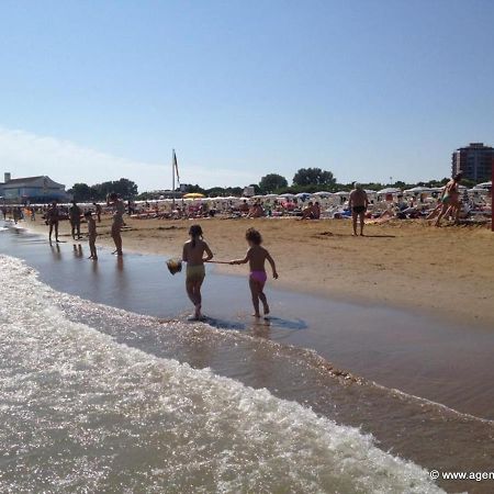 דירות Lignano Sabbiadoro With Pool מראה חיצוני תמונה